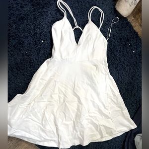 Women’s white dress